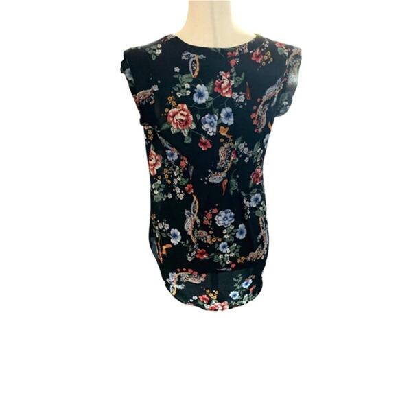 Pleione flower sleeveless top.  Blouse is Light summer weight size extra small - Picture 4 of 9